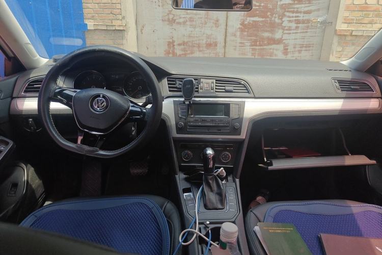 Used Volkswagen Lamando 2018 230TSI DSG Fashion Edition Center Console