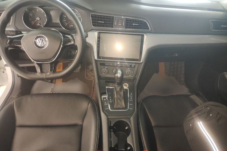 Used Volkswagen Lamando 2018 230TSI DSG Fashion Edition Center Console