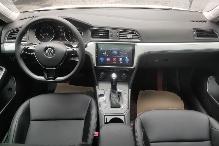 Used Volkswagen Lamando 2018 230TSI DSG Fashion Edition Center Console