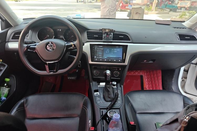 Used Volkswagen Lamando 2018 230TSI DSG Fashion Edition Center Console