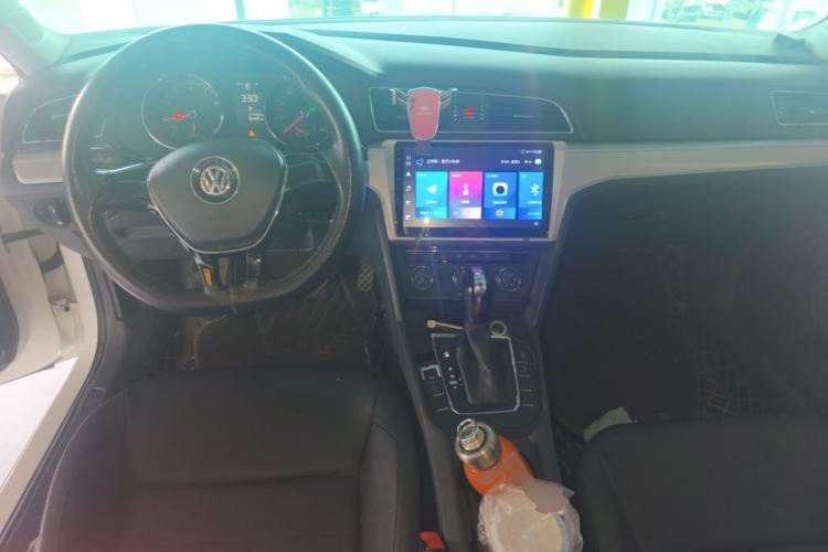 Used Volkswagen Lamando 2018 230TSI DSG Fashion Edition Center Console