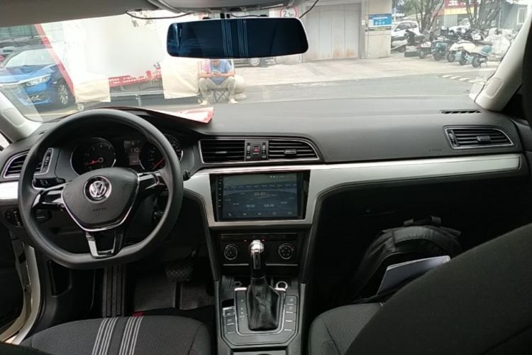 Used Volkswagen Lamando 2018 230TSI DSG Fashion Edition Center Console