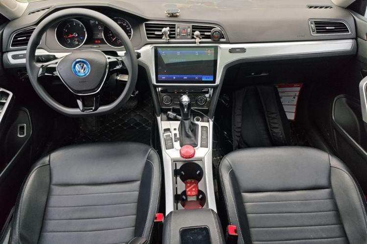 Used Volkswagen Lamando 2018 230TSI DSG Fashion Edition Center Console