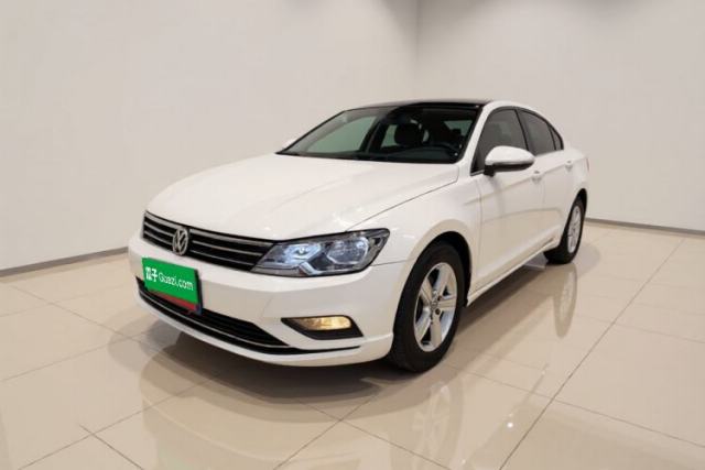 Ojetý Volkswagen Lamando 2018 230TSI DSG Fashion Edition