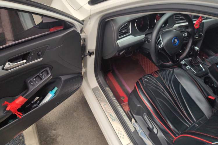 Used Volkswagen Lamando 2018 230TSI DSG Fashion Edition Driver Seat