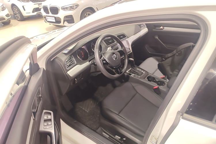 Used Volkswagen Lamando 2018 230TSI DSG Fashion Edition Driver Seat