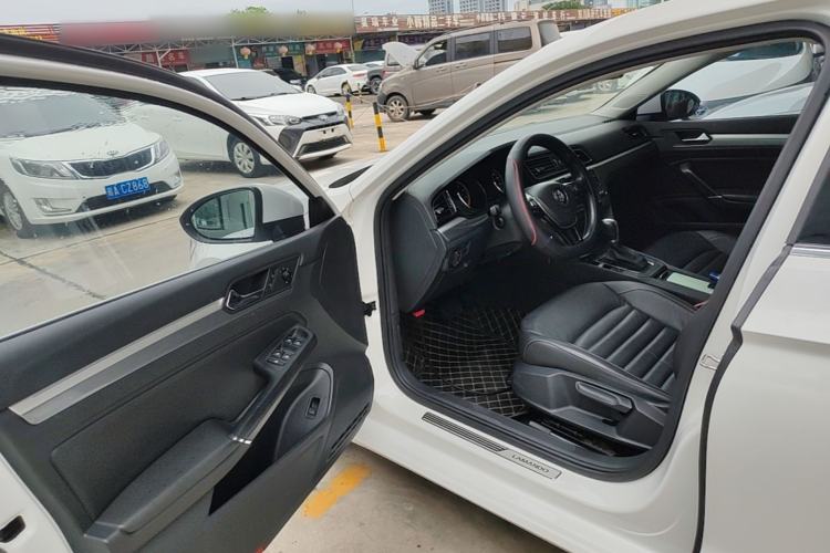 Used Volkswagen Lamando 2018 280TSI DSG Comfort Edition Driver Seat