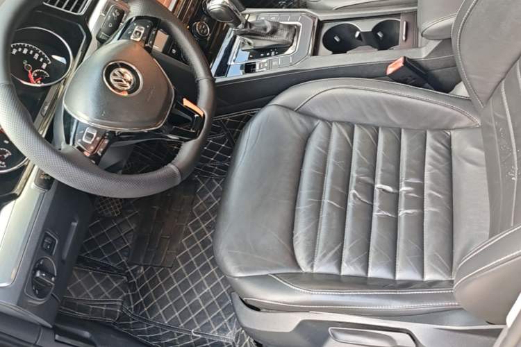 Used Volkswagen Lamando 2018 280TSI DSG Comfort Edition Driver Seat