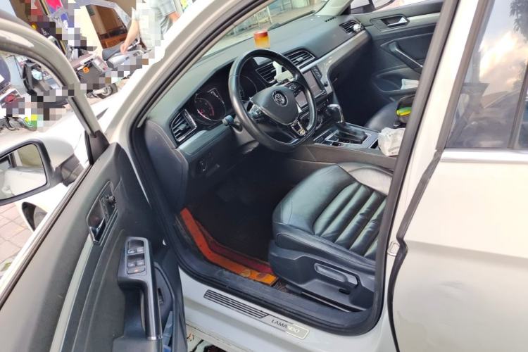 Used Volkswagen Lamando 2018 280TSI DSG Comfort Edition Driver Seat