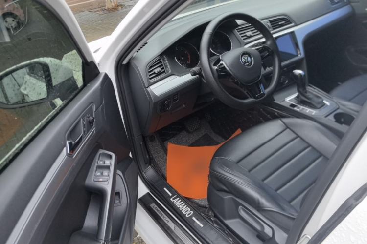 Used Volkswagen Lamando 2018 230TSI DSG Fashion Edition Driver Seat