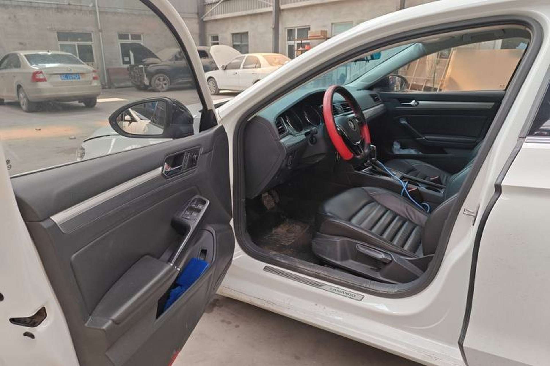 Used Volkswagen Lamando 2018 280TSI DSG Comfort Edition Driver Seat