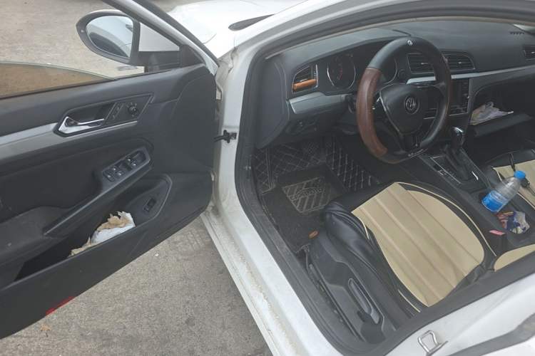 Used Volkswagen Lamando 2018 230TSI DSG Fashion Edition Driver Seat