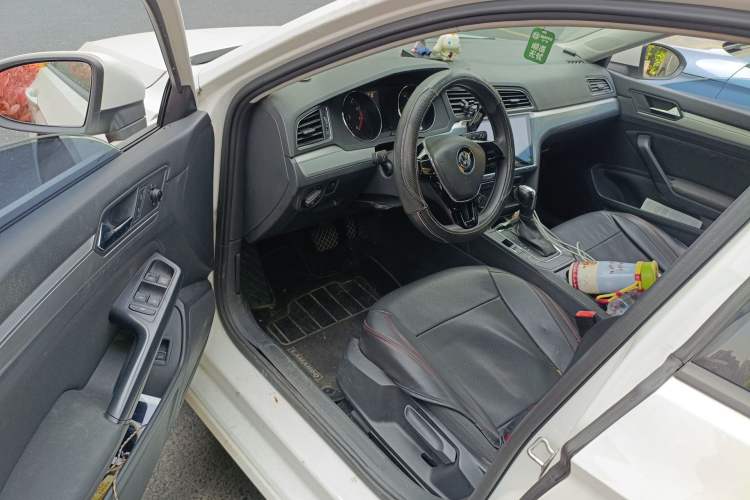 Used Volkswagen Lamando 2018 230TSI DSG Fashion Edition Driver Seat