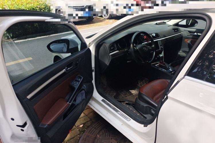 Used Volkswagen Lamando 2018 280TSI DSG Comfort Edition Driver Seat