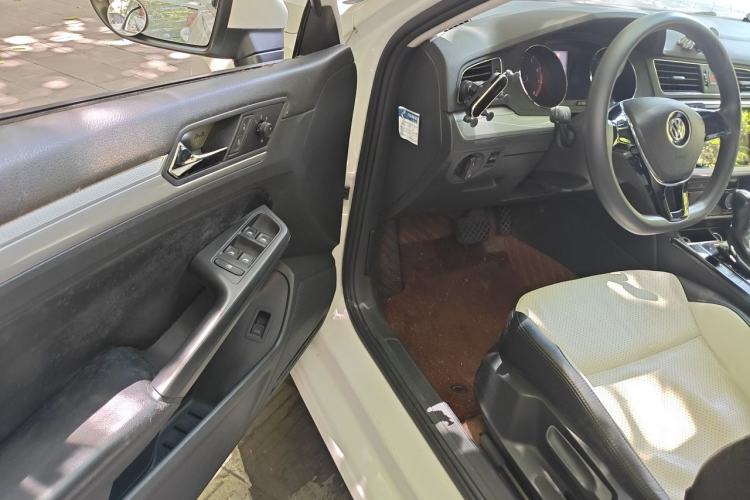Used Volkswagen Lamando 2018 230TSI DSG Fashion Edition Driver Seat