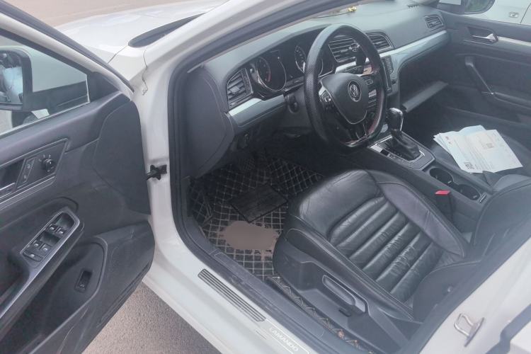Used Volkswagen Lamando 2018 280TSI DSG Comfort Edition Driver Seat