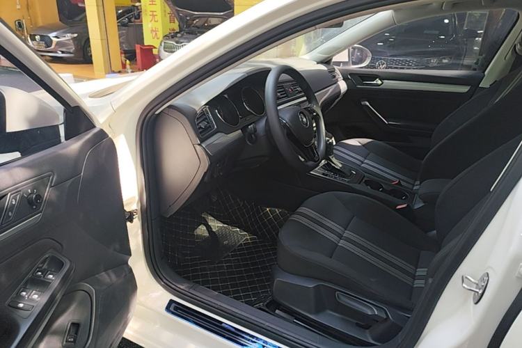 Used Volkswagen Lamando 2018 230TSI DSG Fashion Edition Driver Seat