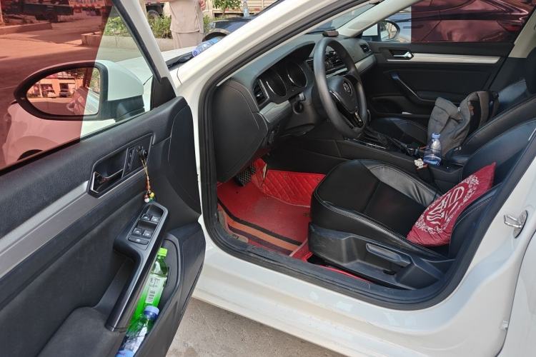 Used Volkswagen Lamando 2018 230TSI DSG Fashion Edition Driver Seat