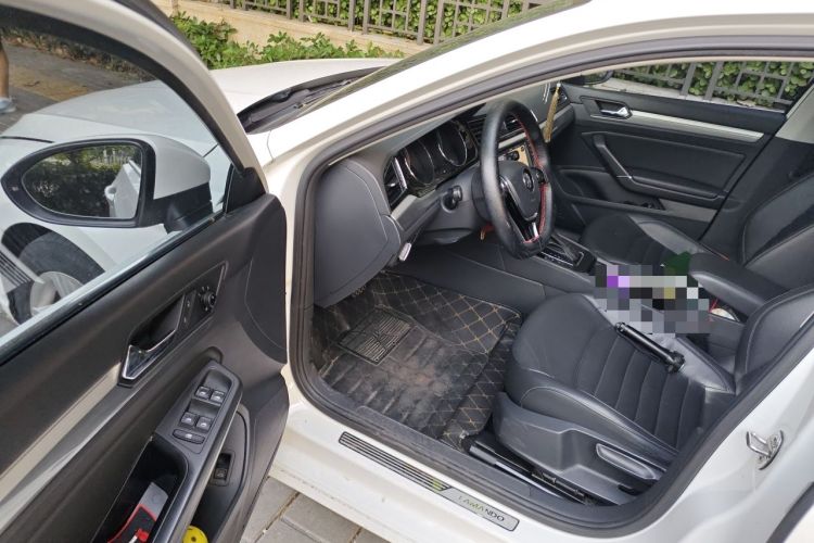 Used Volkswagen Lamando 2018 280TSI DSG Comfort Edition Driver Seat