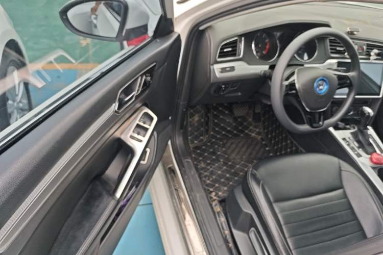 Used Volkswagen Lamando 2018 230TSI DSG Fashion Edition Driver Seat
