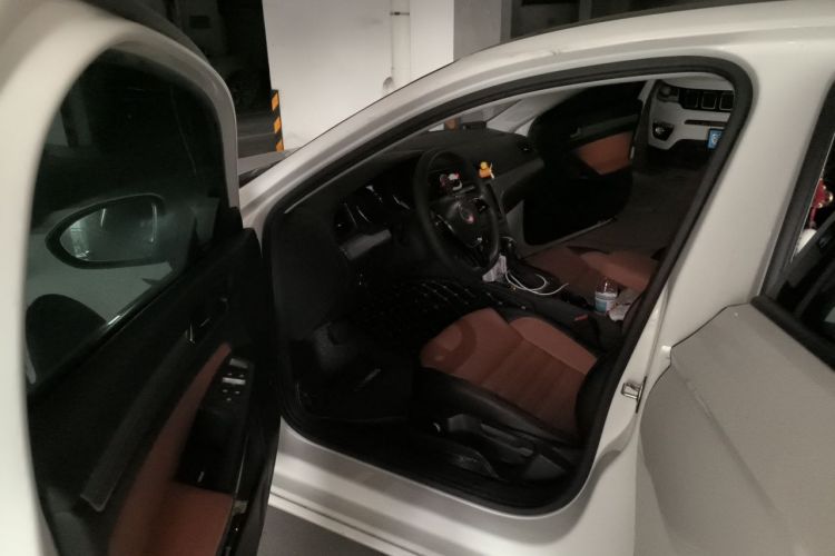 Used Volkswagen Lamando 2018 230TSI DSG Fashion Edition Driver Seat