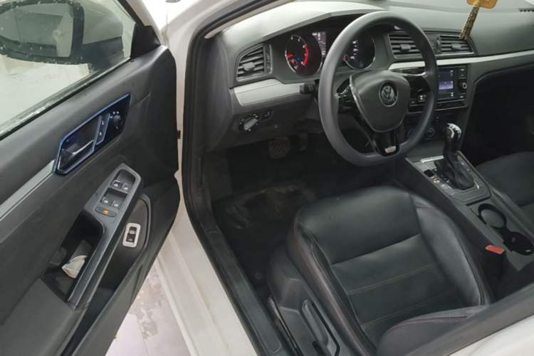 Used Volkswagen Lamando 2018 230TSI DSG Fashion Edition Driver Seat