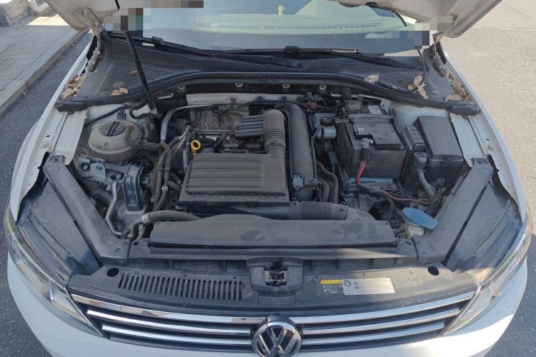 Used Volkswagen Lamando 2018 230TSI DSG Fashion Edition Engine Bay