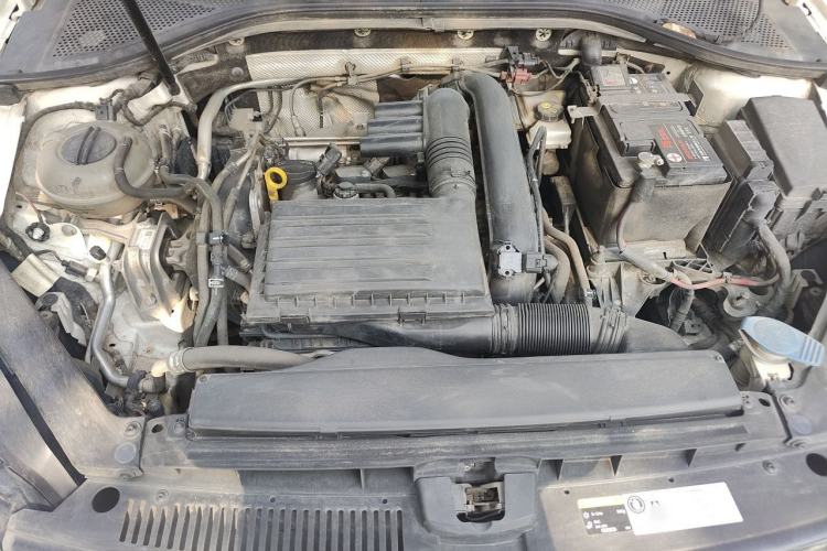 Used Volkswagen Lamando 2018 230TSI DSG Fashion Edition Engine Bay