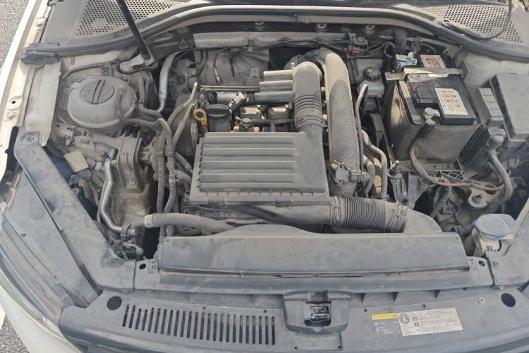 Used Volkswagen Lamando 2018 280TSI DSG Comfort Edition Engine Bay