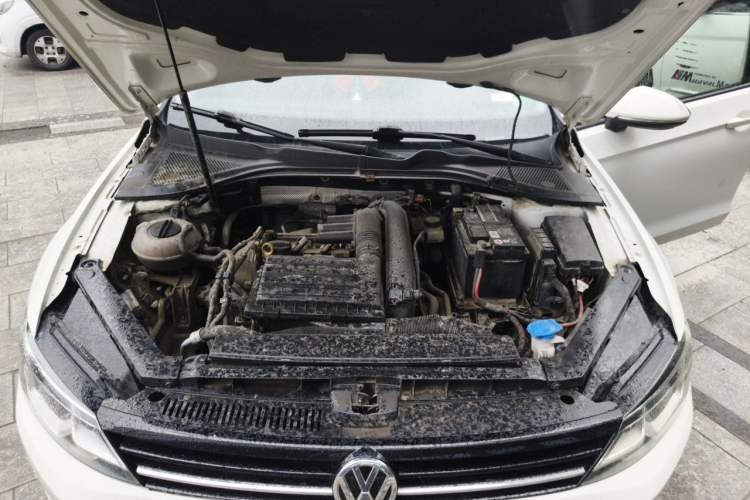 Used Volkswagen Lamando 2018 230TSI DSG Fashion Edition Engine Bay