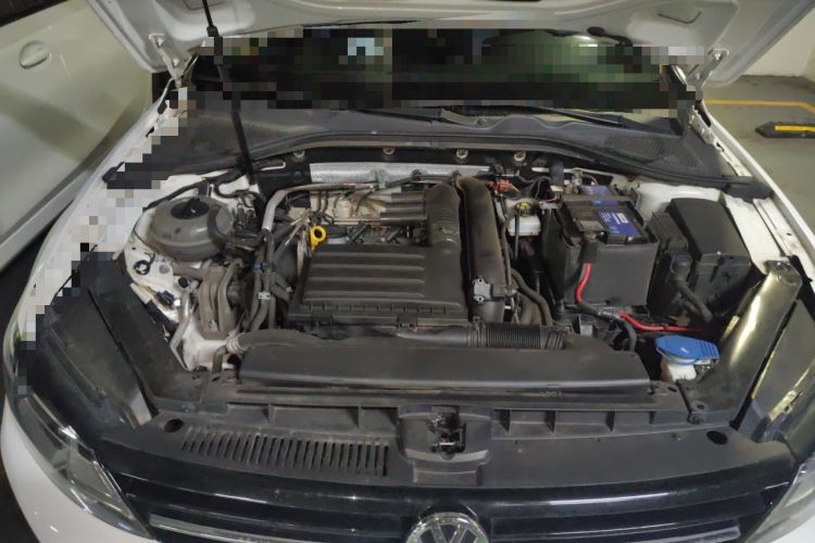 Used Volkswagen Lamando 2018 230TSI DSG Fashion Edition Engine Bay