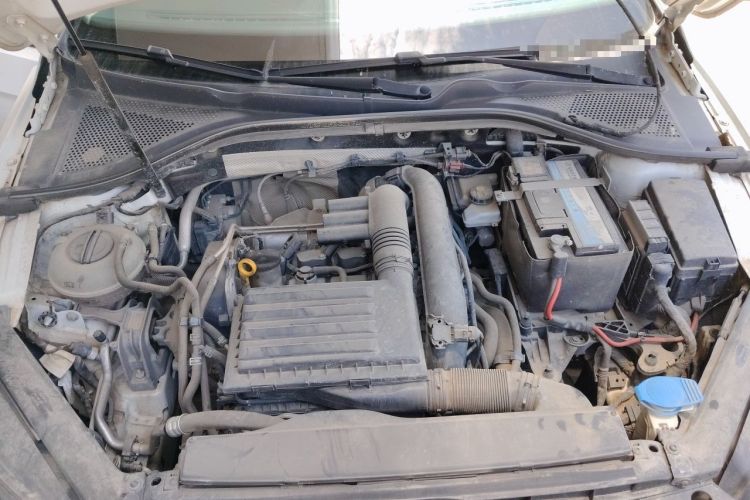 Used Volkswagen Lamando 2018 230TSI DSG Fashion Edition Engine Bay