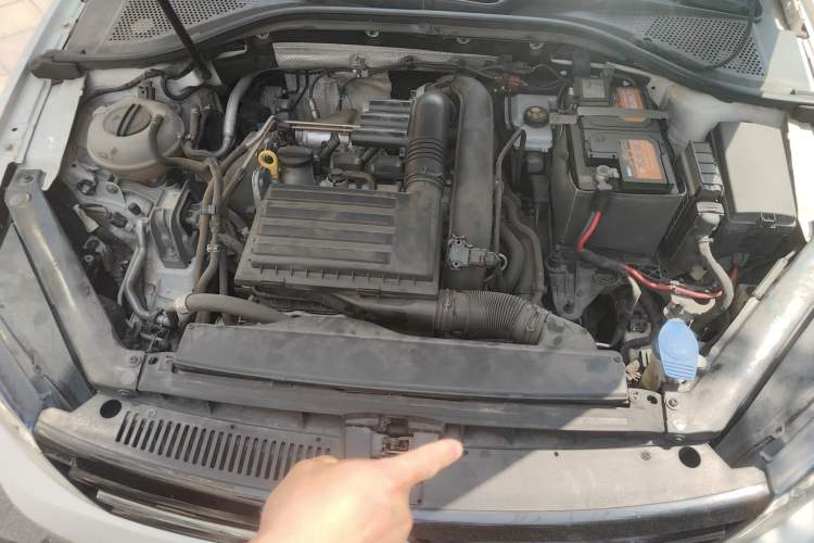 Used Volkswagen Lamando 2018 230TSI DSG Fashion Edition Engine Bay