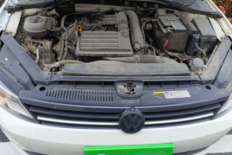 Used Volkswagen Lamando 2018 230TSI DSG Fashion Edition Engine Bay
