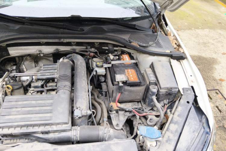 Used Volkswagen Lamando 2018 280TSI DSG Comfort Edition Engine Bay Left
