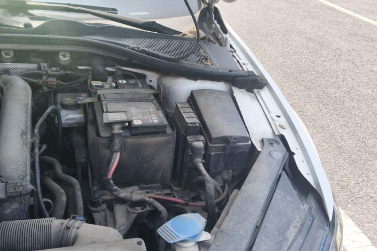 Used Volkswagen Lamando 2018 230TSI DSG Fashion Edition Engine Bay Left
