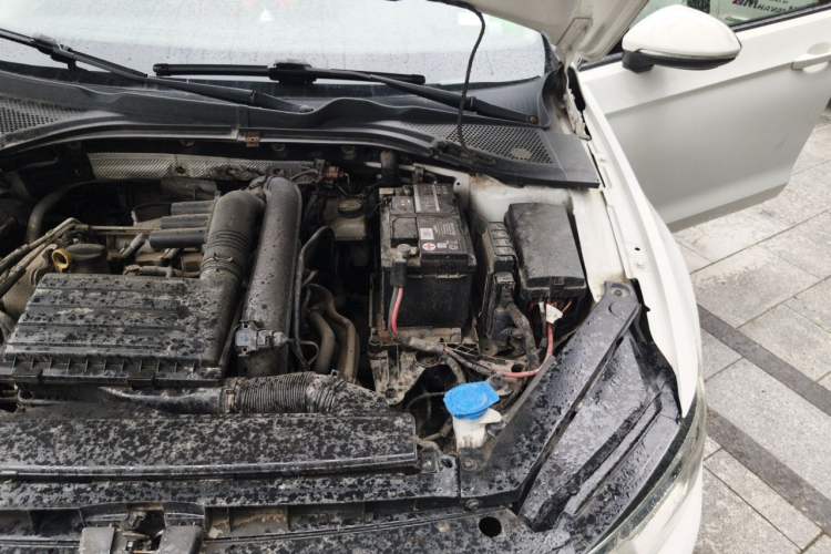 Used Volkswagen Lamando 2018 230TSI DSG Fashion Edition Engine Bay Left