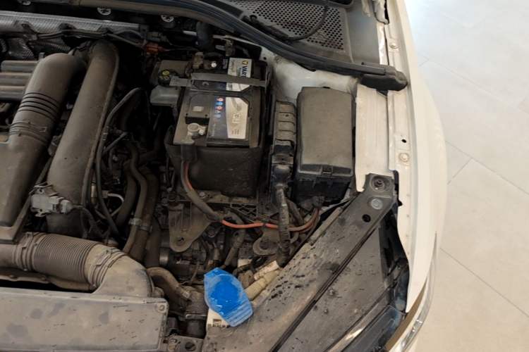 Used Volkswagen Lamando 2018 230TSI DSG Fashion Edition Engine Bay Left
