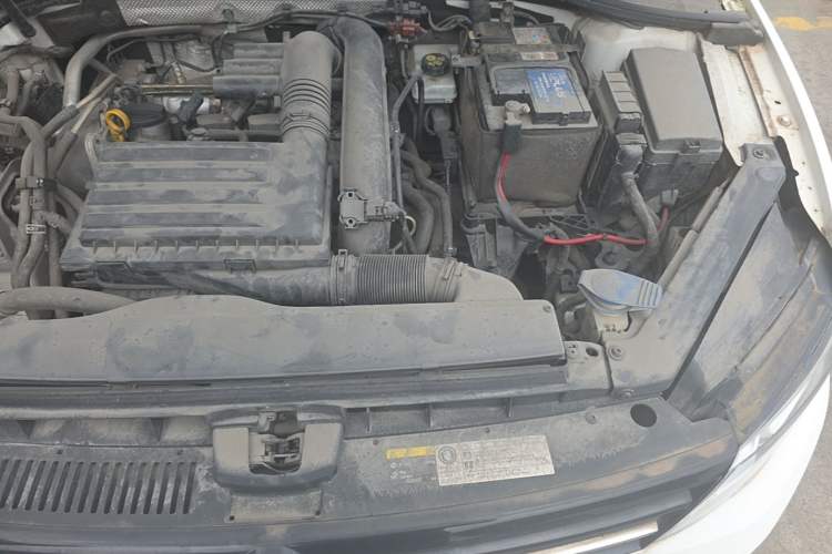 Used Volkswagen Lamando 2018 230TSI DSG Fashion Edition Engine Bay Left