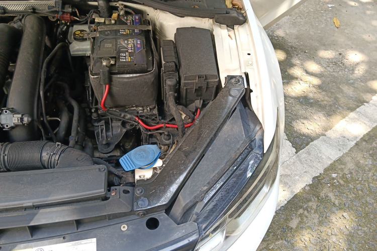 Used Volkswagen Lamando 2018 230TSI DSG Fashion Edition Engine Bay Left