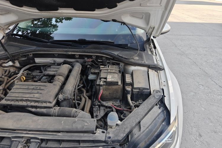 Used Volkswagen Lamando 2018 230TSI DSG Fashion Edition Engine Bay Left