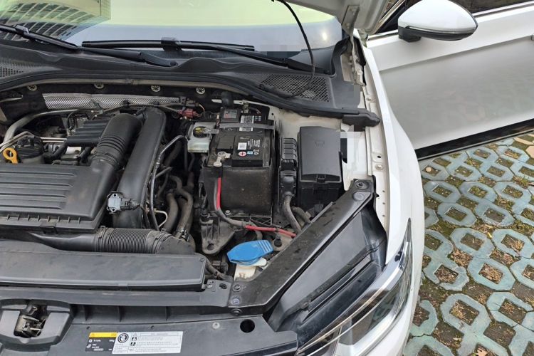Used Volkswagen Lamando 2018 230TSI DSG Fashion Edition Engine Bay Left