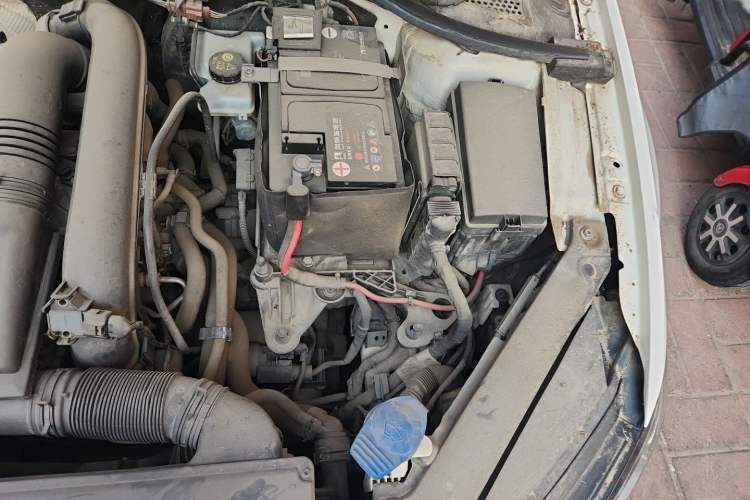 Used Volkswagen Lamando 2018 230TSI DSG Fashion Edition Engine Bay Left
