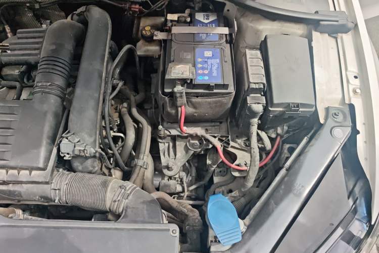 Used Volkswagen Lamando 2018 230TSI DSG Fashion Edition Engine Bay Left