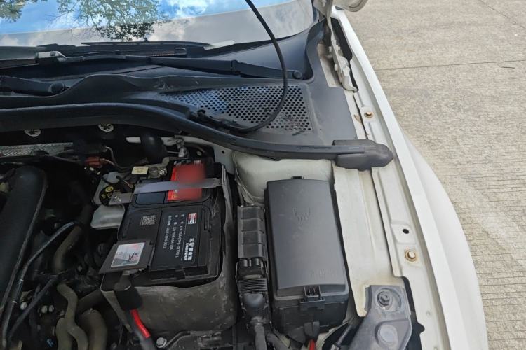 Used Volkswagen Lamando 2018 280TSI DSG Luxury Edition Engine Bay Left