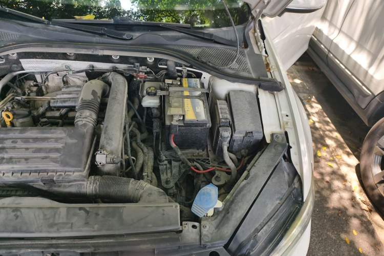 Used Volkswagen Lamando 2018 230TSI DSG Fashion Edition Engine Bay Left