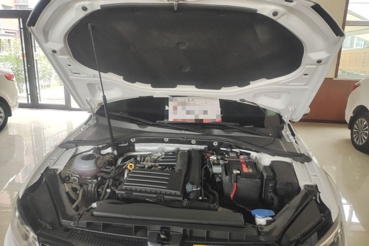 Used Volkswagen Lamando 2018 230TSI DSG Fashion Edition Engine Bay