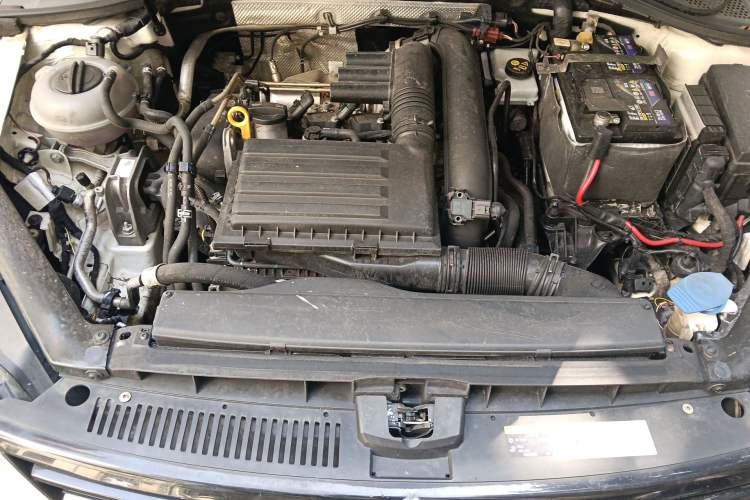 Used Volkswagen Lamando 2018 230TSI DSG Fashion Edition Engine Bay