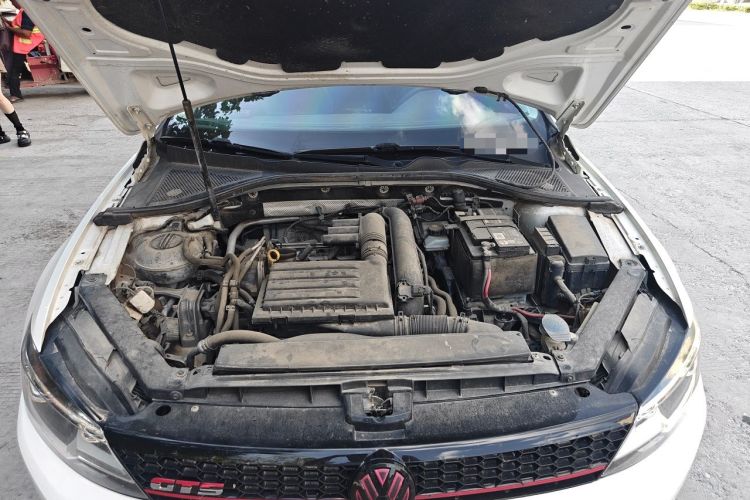 Used Volkswagen Lamando 2018 230TSI DSG Fashion Edition Engine Bay
