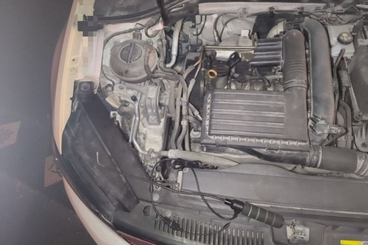 Used Volkswagen Lamando 2018 280TSI DSG Comfort Edition Engine Bay Right